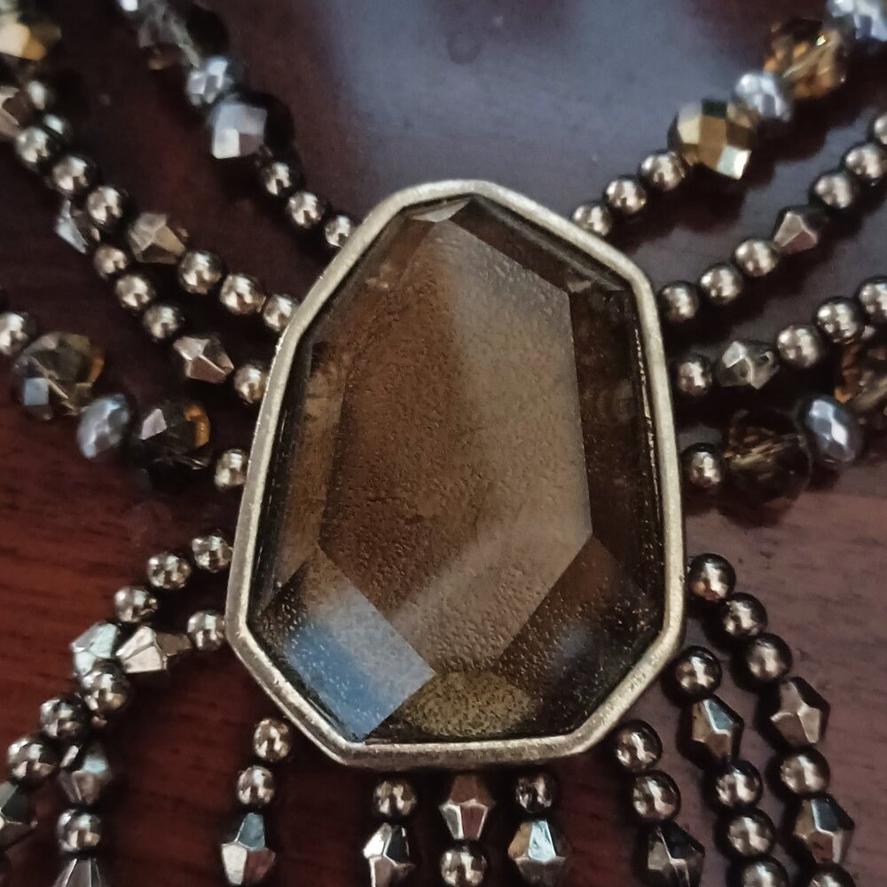 Gorgeous Topaz Brown Color Rhinstone Necklace - Picture 2 of 5